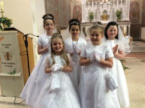 P4 children celebrate their First Holy Communion 